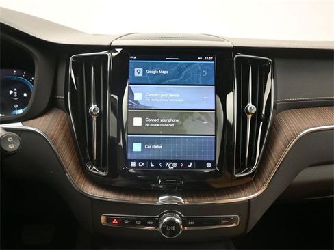 Used 2022 Volvo XC60 B5 Inscription w/ Protection Package Premier image 13