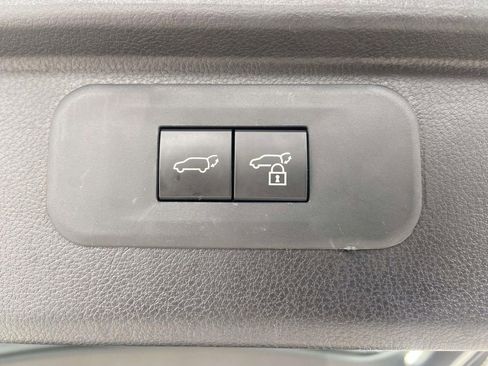 Used 2025 Toyota Grand Highlander FWD image 11