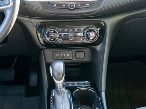 Used 2022 Buick Encore GX Select w/ Sport Touring Package image 16