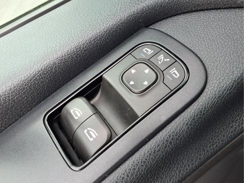 Used 2019 Mercedes-Benz Sprinter 144 Cargo image 14