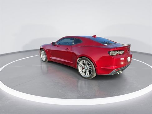 Used 2021 Chevrolet Camaro LT image 6