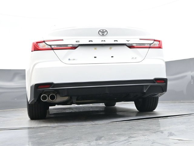 Used 2025 Toyota Camry SE FWD image 33