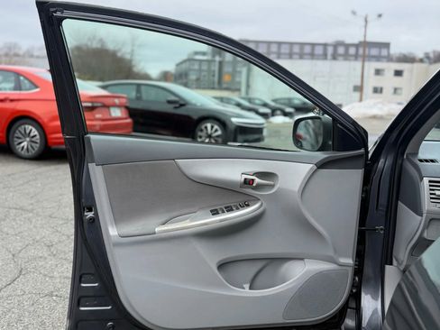 Used 2010 Toyota Corolla LE image 30