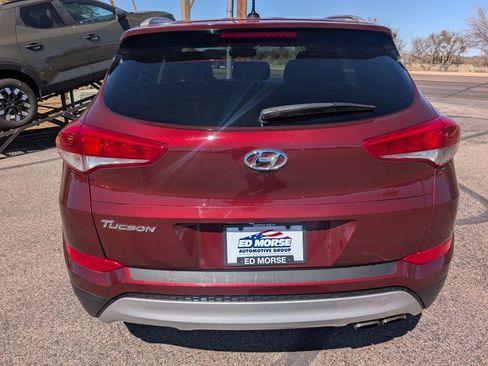 Used 2017 Hyundai Tucson Sport image 4