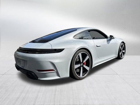 Used 2025 Porsche 911 Carrera S RWD image 9