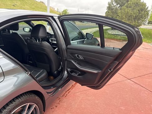 Used 2019 BMW 330i xDrive Sedan w/ Premium Package AWD/4WD image 22