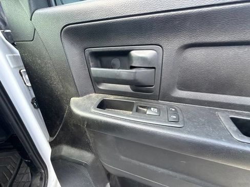 Used 2015 RAM 1500 Express AWD/4WD image 14
