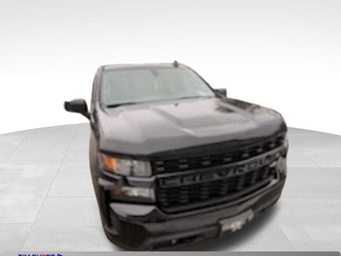 Used 2020 Chevrolet Silverado 1500 Custom w/ Custom Value Package image 19