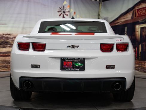 Used 2010 Chevrolet Camaro SS w/ RS Package RWD image 4