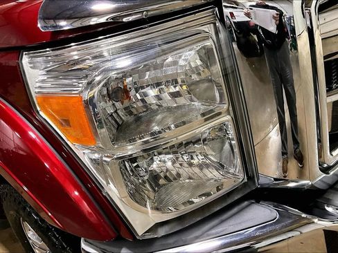 Used 2014 Ford F250 Lariat w/ Chrome Package image 4