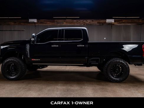 Used 2025 Ford F250 Platinum w/ Platinum Plus Package image 5