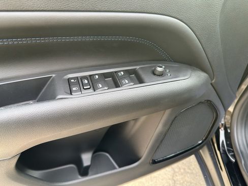 New 2026 Jeep Compass Latitude AWD/4WD image 9