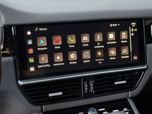 Certified 2023 Porsche Cayenne image 25