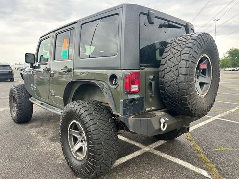 Used 2015 Jeep Wrangler Unlimited Sport w/ Quick Order Package 24S AWD/4WD image 3