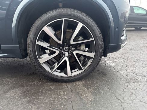 Used 2025 Volvo XC90 B5 Plus w/ Protection Package Premier image 16