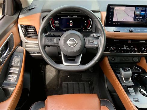 Used 2024 Nissan Rogue Platinum w/ Platinum Premium Package image 6