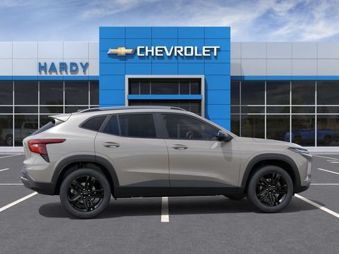 New 2026 Chevrolet Trax ACTIV w/ Driver Confidence Package FWD image 5