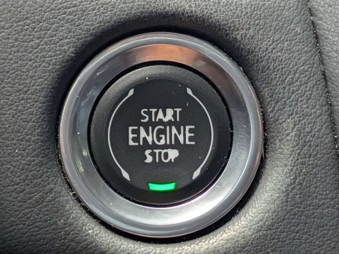 Used 2024 Chevrolet Tahoe Z71 AWD/4WD image 30