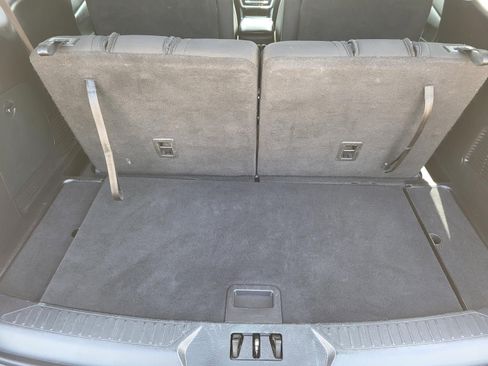 Used 2021 Ford Explorer XLT image 10