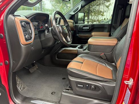 Used 2023 Chevrolet Silverado 2500 High Country w/ Z71 Off-Road Package image 16