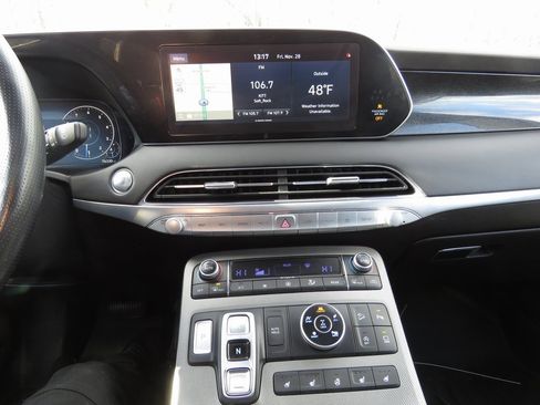 Used 2020 Hyundai Palisade Limited image 30