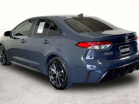 Used 2025 Toyota Corolla SE w/ Convenience Package FWD image 15