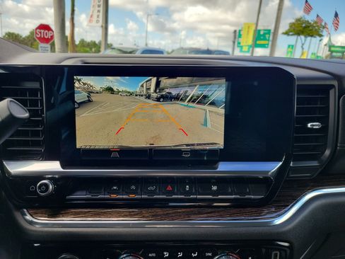 Used 2023 GMC Sierra 1500 Elevation image 11