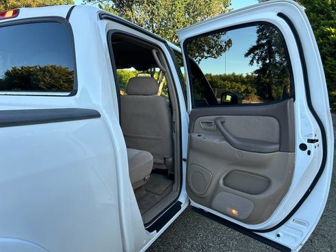 Used 2004 Toyota Tundra SR5 image 32