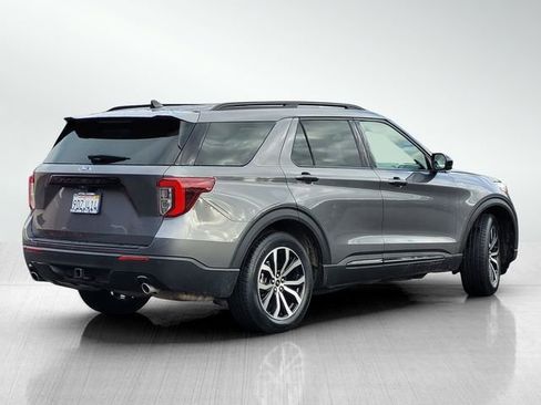 Certified 2022 Ford Explorer ST-Line w/ Class IV Trailer Tow Package image 4