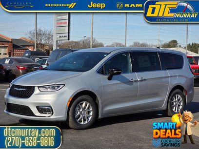 New 2026 Chrysler Pacifica Select