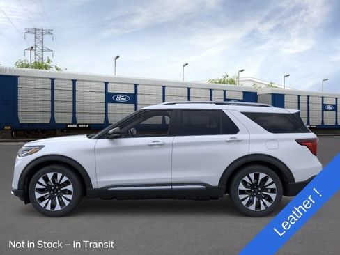 New 2026 Ford Explorer Platinum AWD/4WD image 3