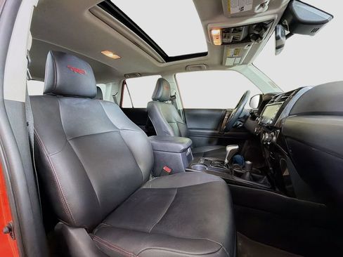 Used 2024 Toyota 4Runner TRD Off-Road Premium w/ Moonroof Package AWD/4WD image 30