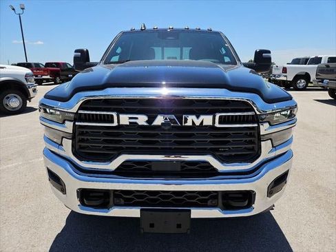 New 2026 RAM 3500 Tradesman AWD/4WD image 42
