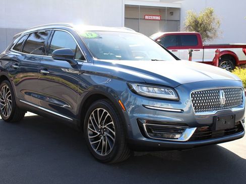 Used 2019 Lincoln Nautilus Reserve FWD image 8