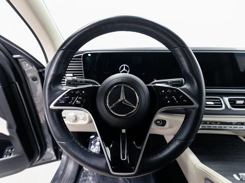 Used 2025 Mercedes-Benz GLE 450e 4MATIC w/ Driver Assistance Package image 12