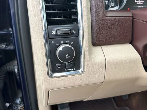 Used 2016 RAM 1500 Laramie AWD/4WD image 18