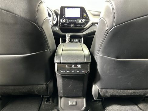 Used 2023 Toyota Highlander XLE image 22