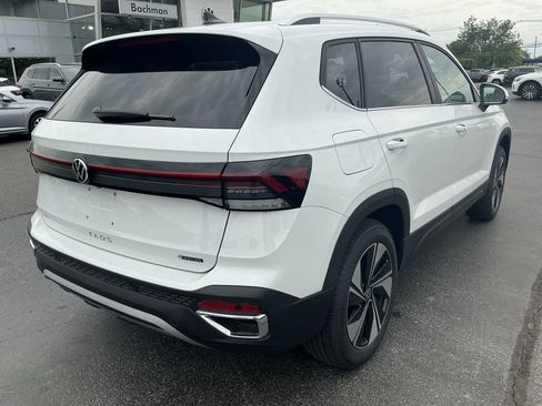 New 2026 Volkswagen Taos SE AWD/4WD image 7