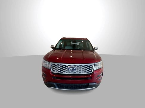 Used 2016 Ford Explorer Platinum image 3