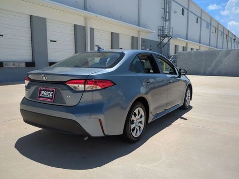 Used 2024 Toyota Corolla LE FWD image 5
