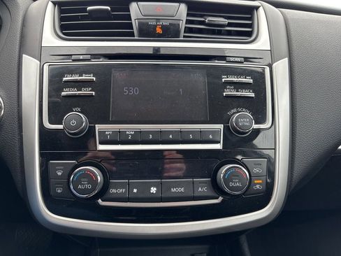 Used 2018 Nissan Altima 2.5 SV image 15