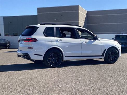 New 2025 BMW X7 M60i w/ Climate Comfort Package image 6