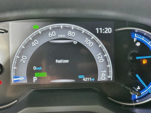 Used 2025 Toyota RAV4 LE AWD/4WD image 16