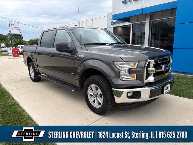 Used 2017 Ford F150 XLT AWD/4WD image 7