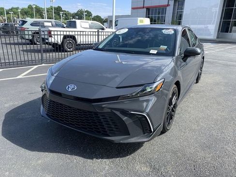 Certified 2026 Toyota Camry SE FWD image 4