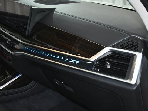 Used 2026 BMW X7 xDrive40i image 80
