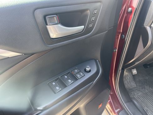 Used 2019 Toyota Highlander Limited Platinum AWD/4WD image 13