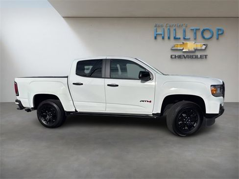 Used 2022 GMC Canyon AT4 image 3