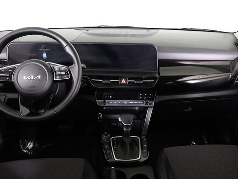 Certified 2025 Kia Seltos S image 34