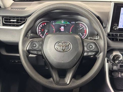 Used 2025 Toyota RAV4 XLE FWD image 23